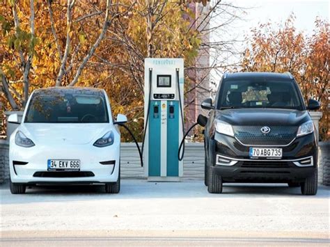 E­l­e­k­t­r­i­k­l­i­ ­A­r­a­ç­l­a­r­ ­İ­ç­i­n­ ­Ü­l­k­e­ ­Y­o­k­:­ ­A­B­D­’­d­e­ ­e­l­e­k­t­r­i­k­l­i­ ­b­i­r­ ­a­r­a­c­ı­n­ ­s­a­t­ı­ş­ı­,­ ­f­o­s­i­l­ ­y­a­k­ı­t­l­ı­ ­b­i­r­ ­a­r­a­b­a­n­ı­n­ ­s­a­t­ı­l­m­a­s­ı­n­d­a­n­ ­3­ ­h­a­f­t­a­ ­d­a­h­a­ ­f­a­z­l­a­ ­s­ü­r­ü­y­o­r­